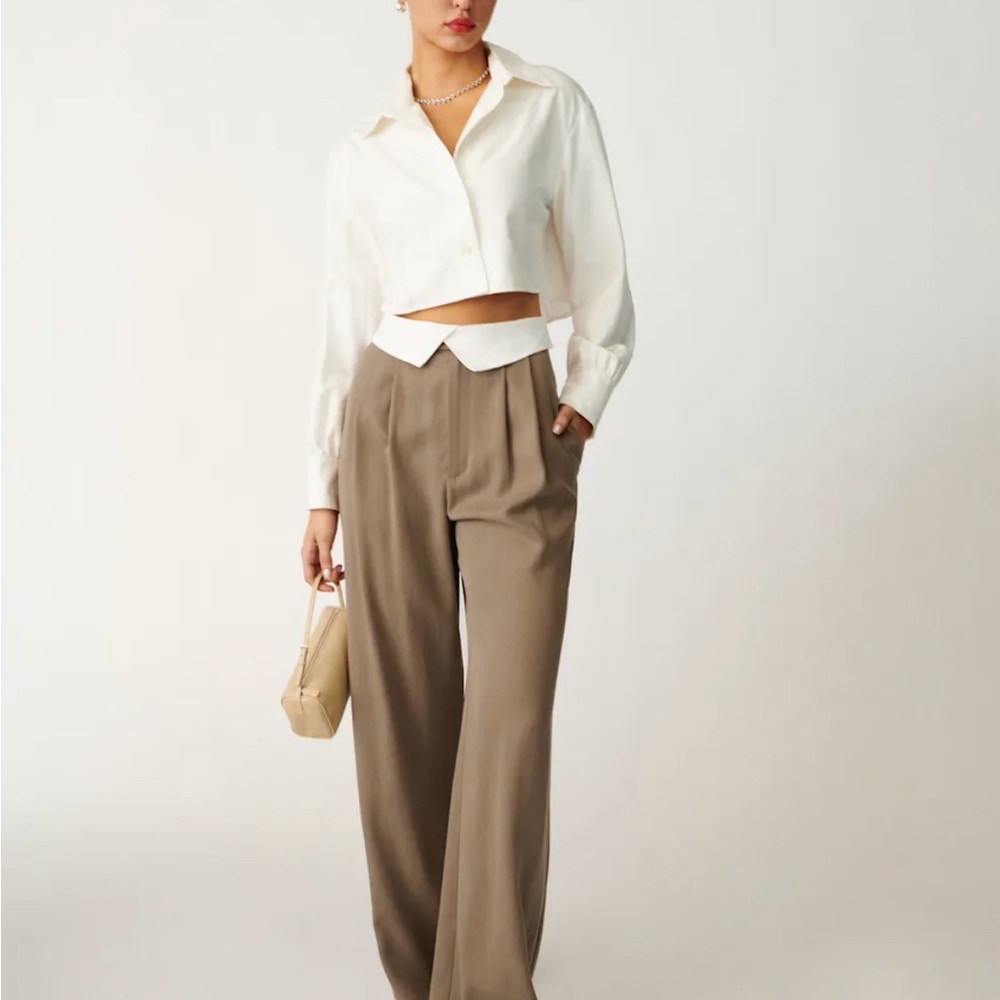 Reformation Stevie Pant in Mushroom